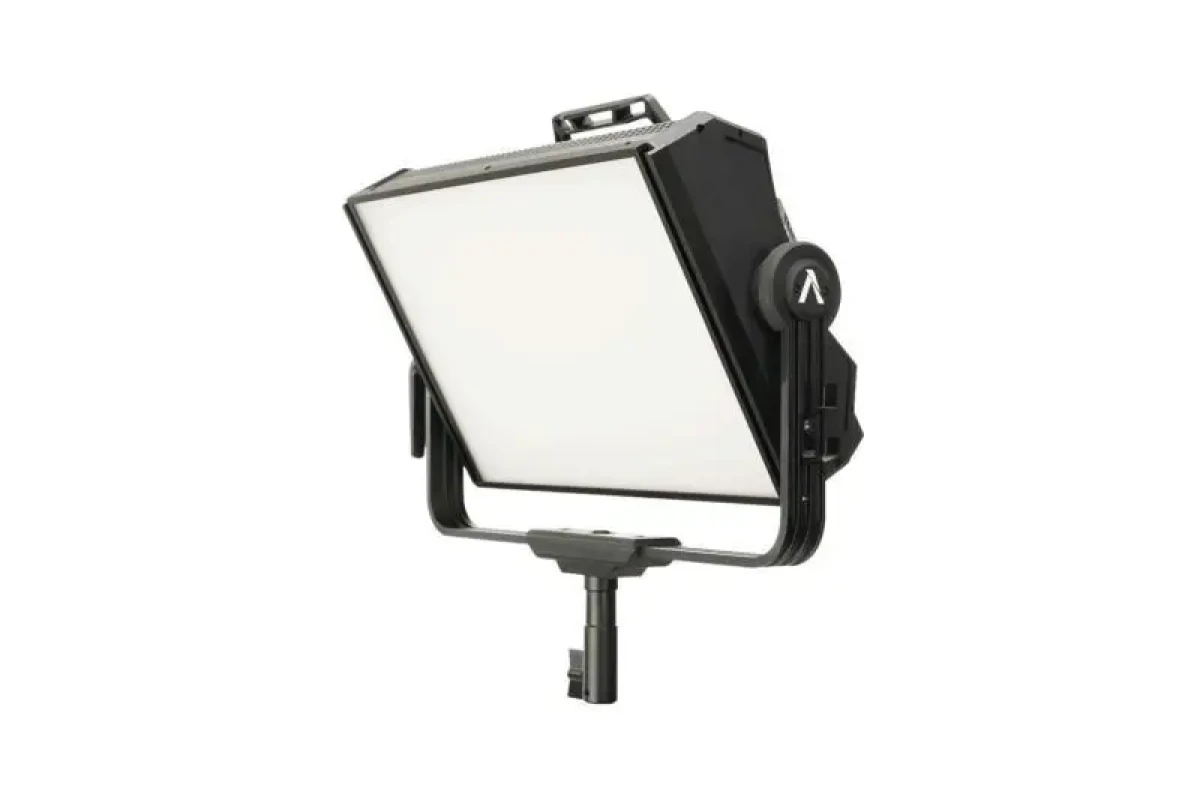 Location Aputure Nova P300c - Lightyshare