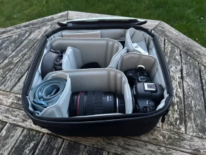 Location Pack Complet : Boitier + Objectif + Batterie + Stockage (SD) + Bagage + Accessoires