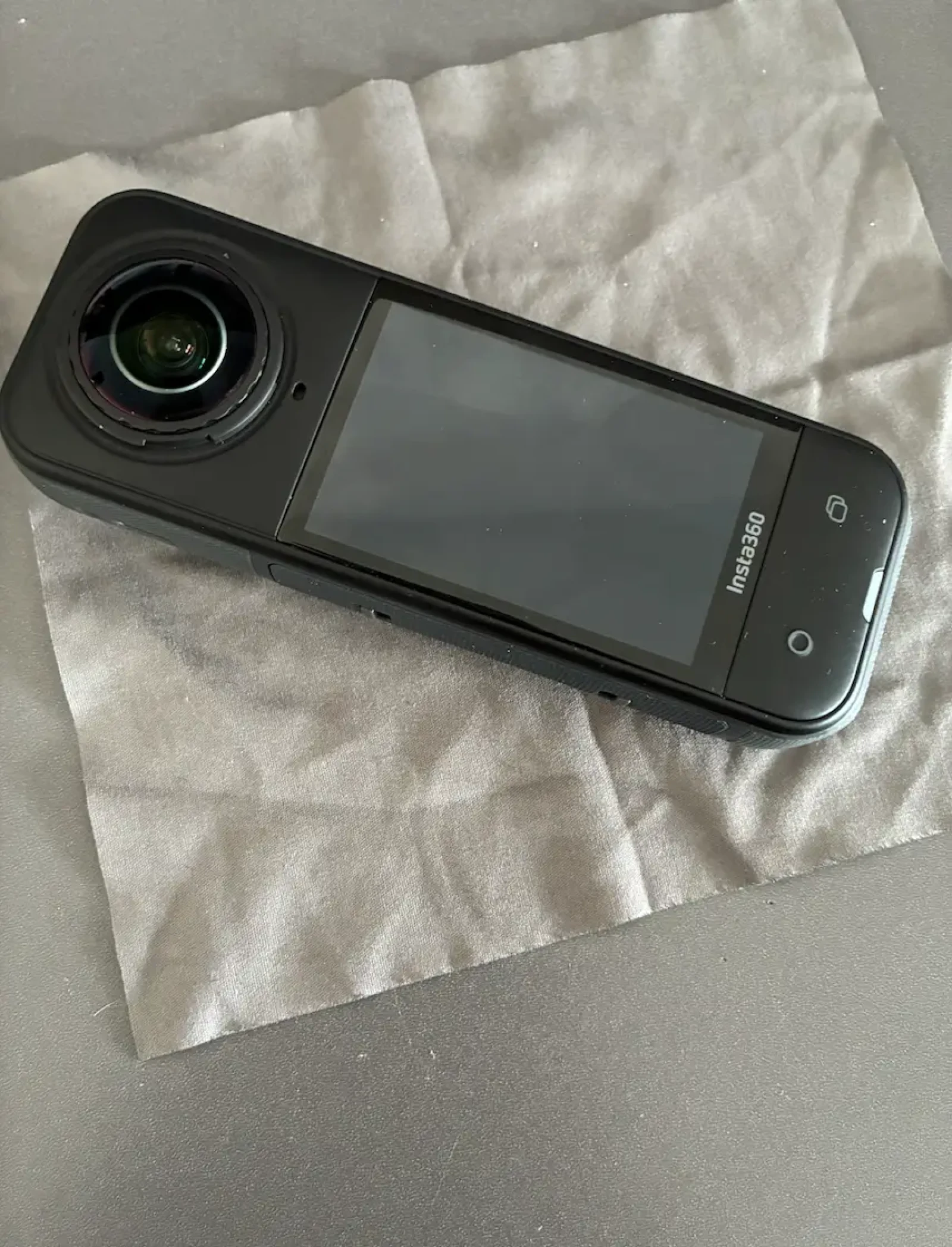 Insta360 X5 - Photo 1 sur 3
