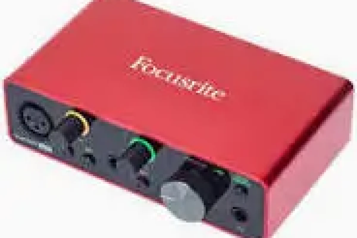 Location Focusrite Scarlett 2i2 - Lightyshare