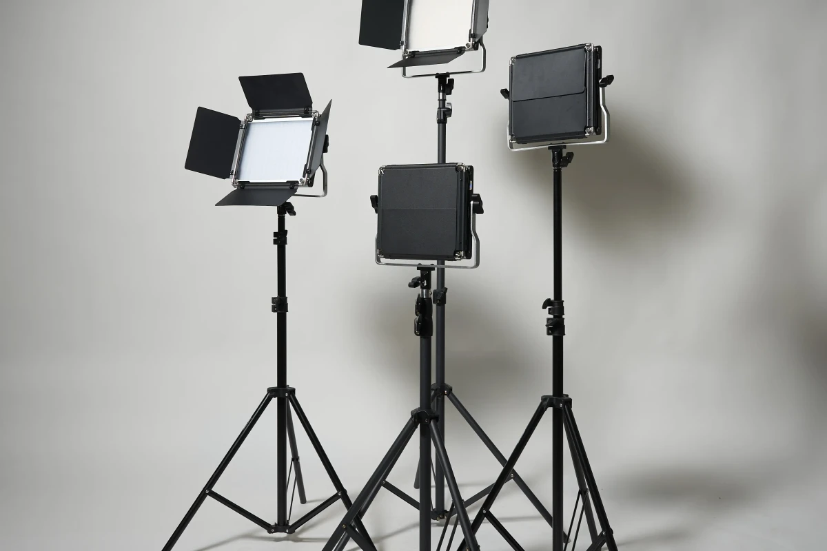 Location PACK NEEWER 660 PRO RBG x4 - Lightyshare