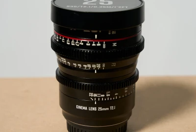 Location Meike 25mm T2.1 Super35 Prime Cine Lens EF Mount