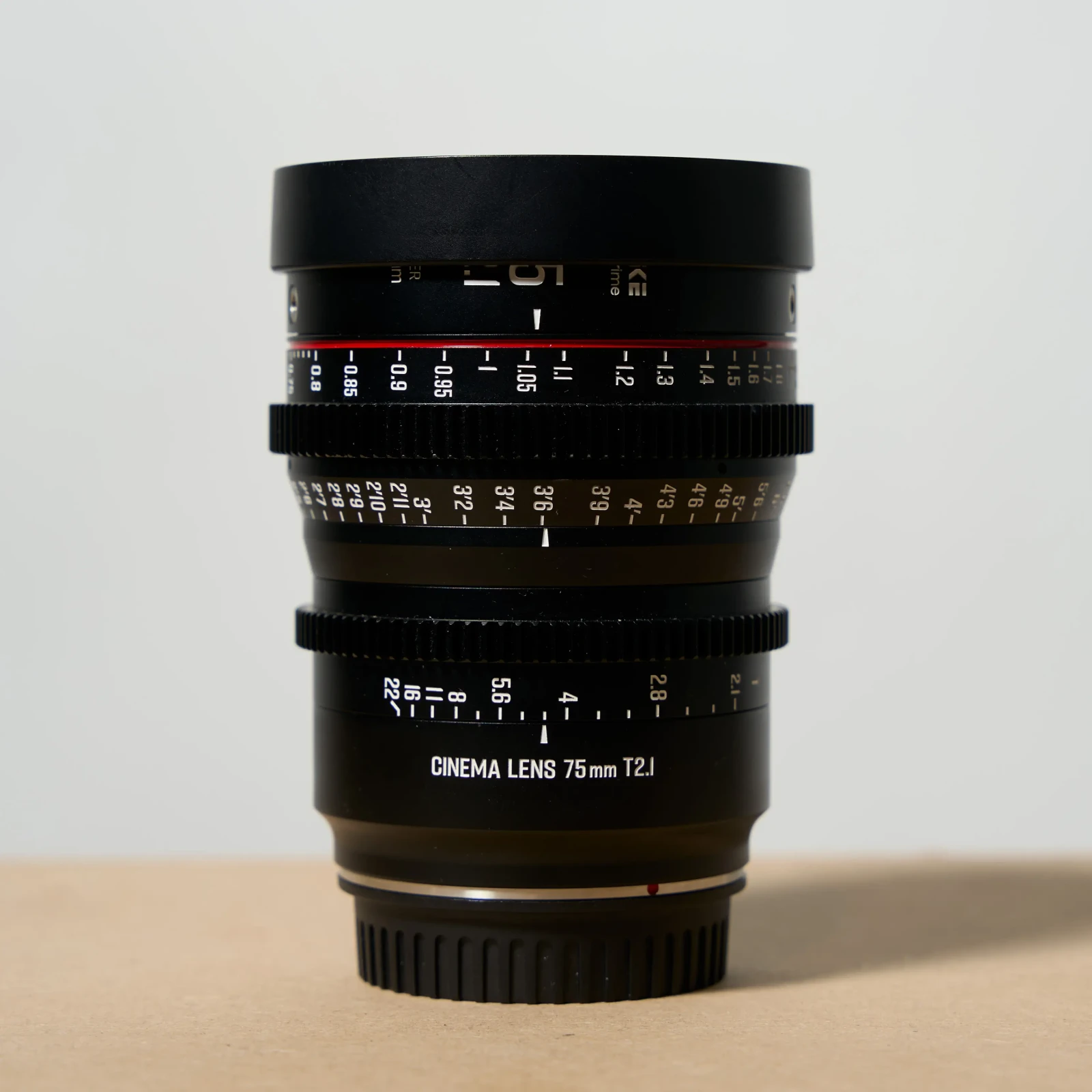 MEIKE Prime Cinema 75mm T2.1 EF Super 35 - Photo 2 sur 4