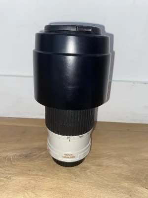 Location Canon EF 70-200mm f/4L IS USM