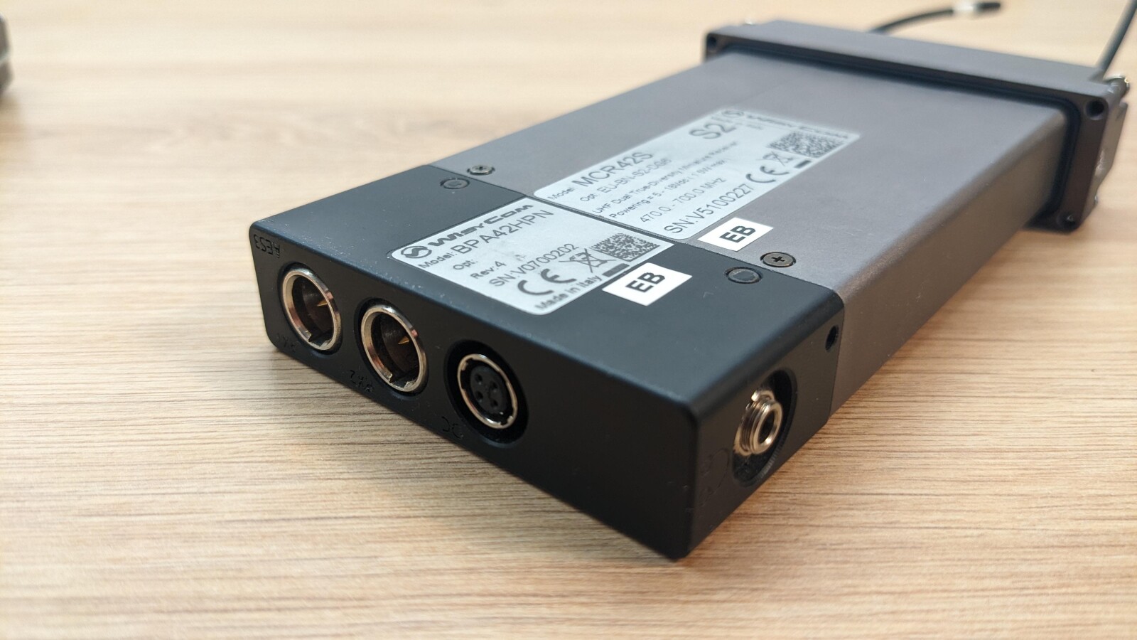 Wisycom Récepteur double MCR42 - 2 émetteurs MTP40S - Photo 5 sur 7