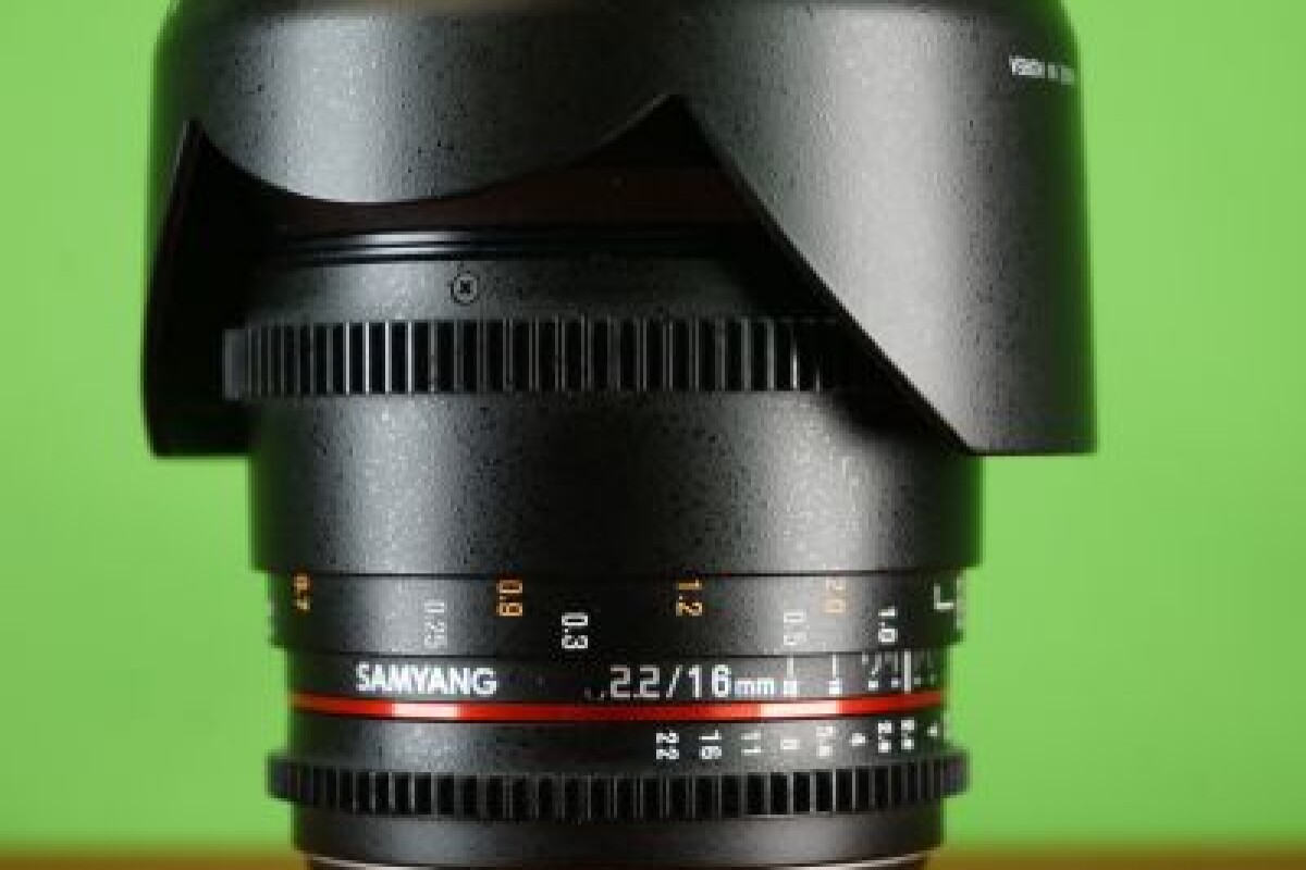 Location SAMYANG CINÉ 16mm T2.2 EF - Lightyshare