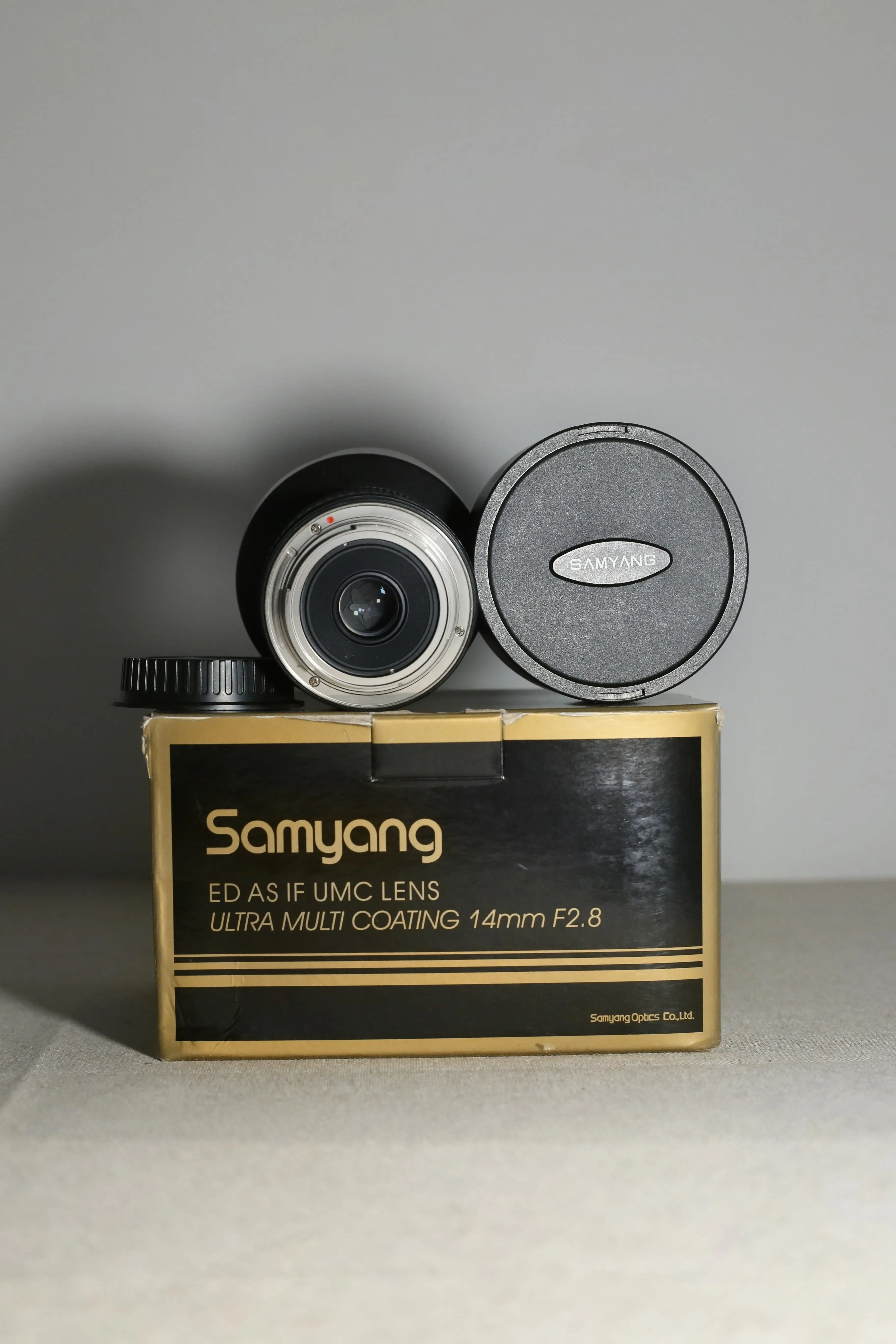 Samyang 14 mm ED AS IF UMC Lens F2.8