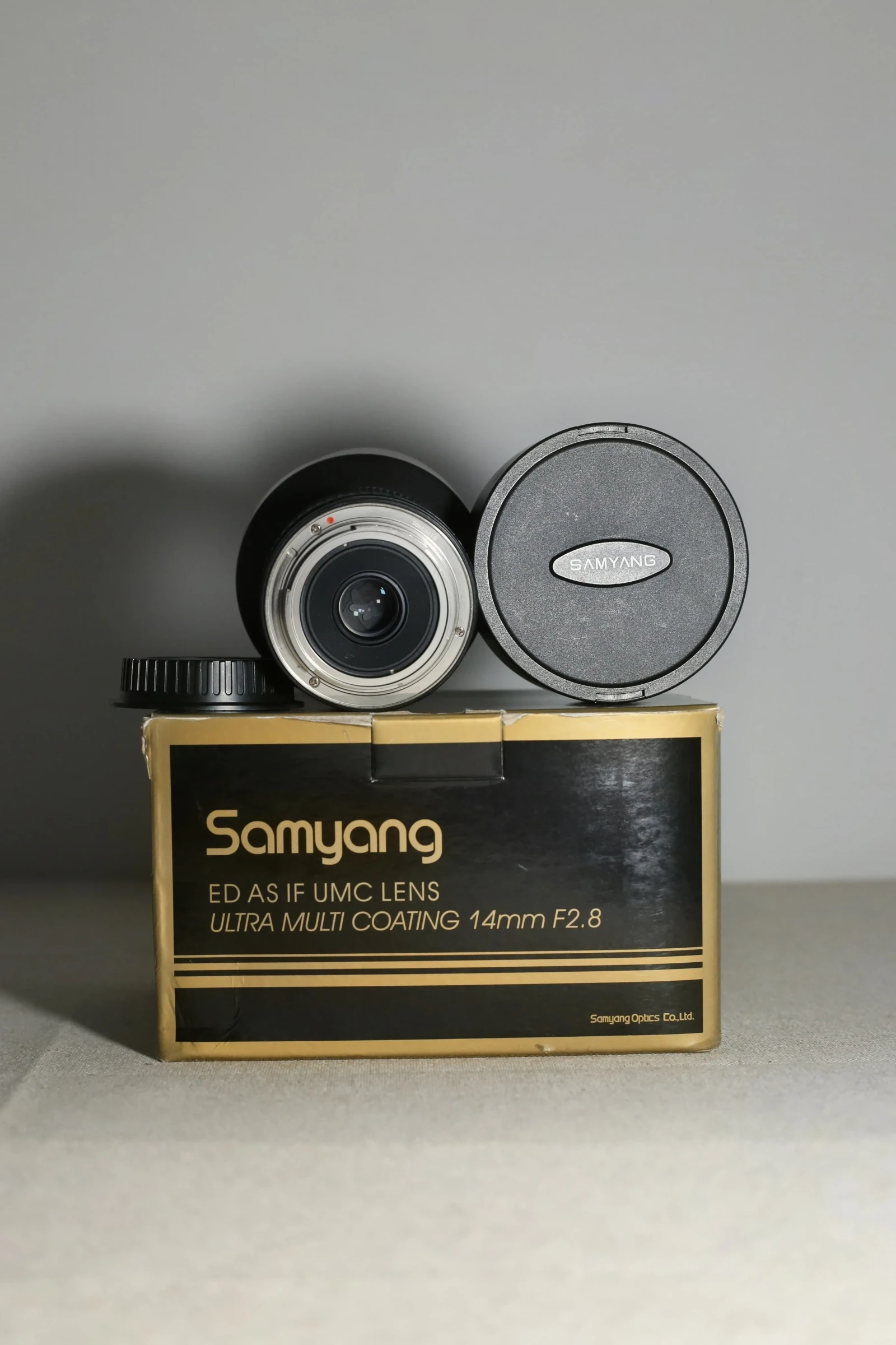 Samyang 14 mm ED AS IF UMC Lens F2.8 - Photo 1 sur 3