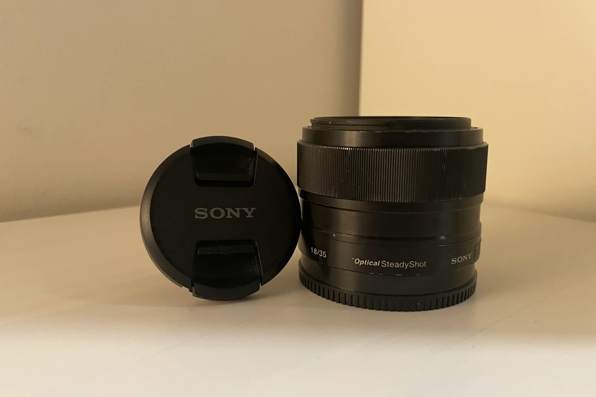 Location Sony E 35mm F1.8 - Lightyshare