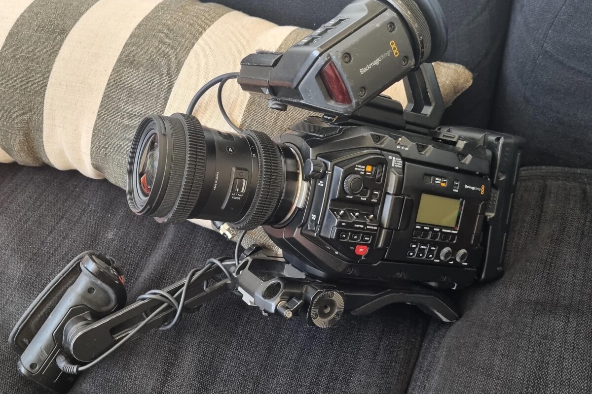 Location URSA Mini Pro 4.6k - EF + PL - Lightyshare