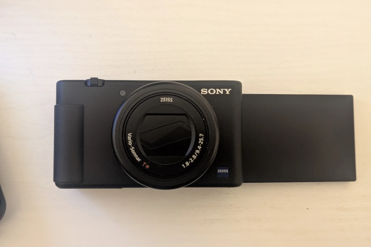 Location Sony ZV-1 - Lightyshare