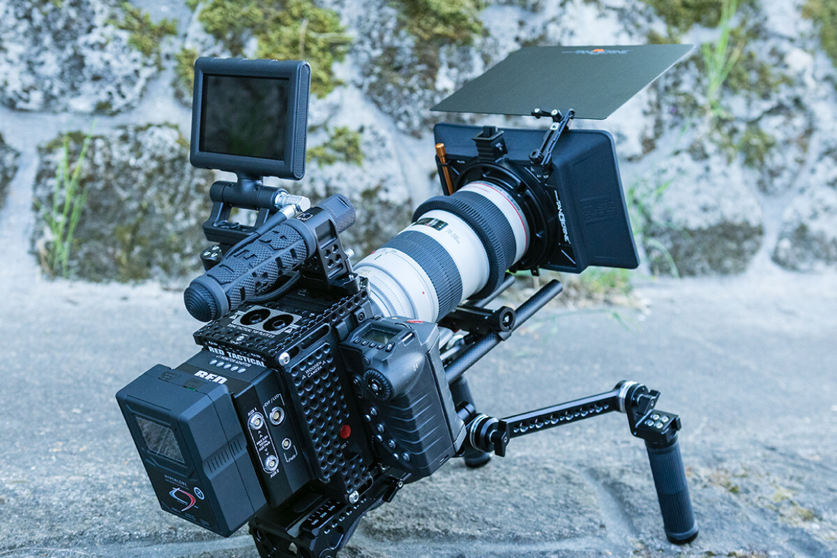Location RED Epic Dragon 6K (Pack#2 - « Run and Gun »)  - Lightyshare