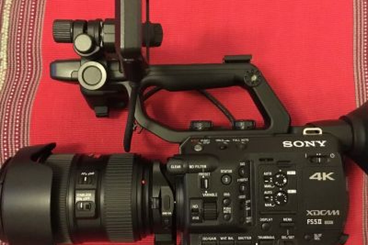 Location Kit ITV Sony FS5 II sans optique ni HF - Lightyshare