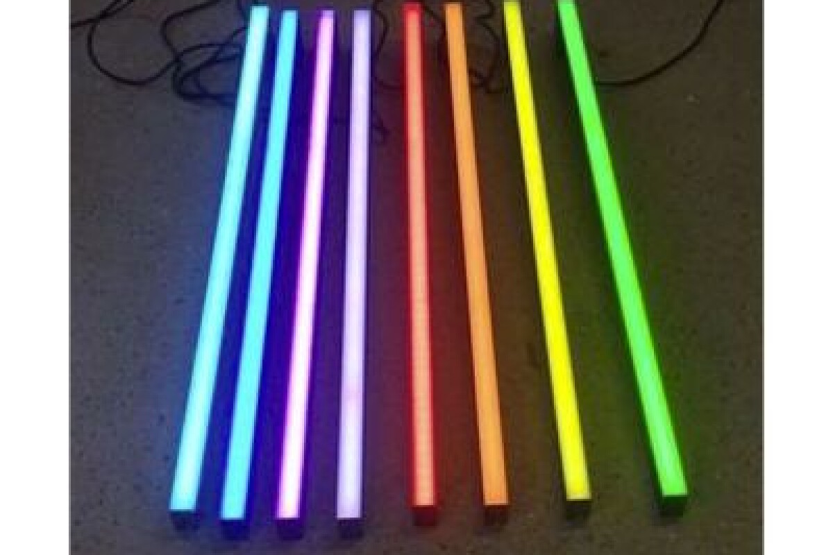 Location Kit 8x Barre LED RGB octostrip + Driver + Câble 5m - Lightyshare