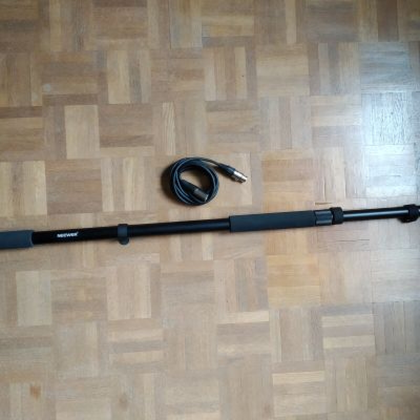 Perche Neewer + câble XLR 3 mètres - Photo 1 sur 1