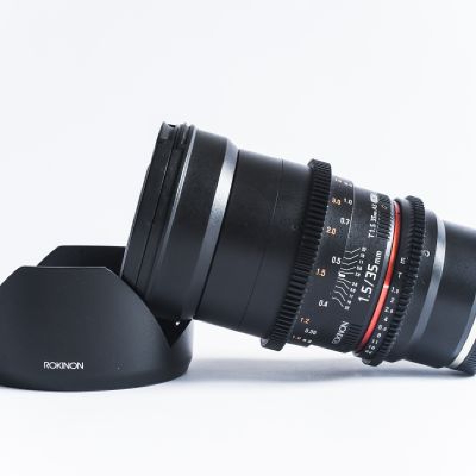 Pack Sony A7S II + Zeiss 50mm f2.0 + Rokinon 35mm T1.5 + Sony 70/200mm f4.0 - Photo 4 sur 4