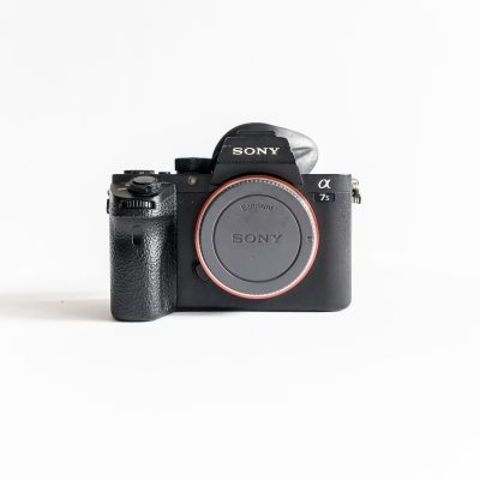 Pack Sony A7S II + Zeiss 50mm f2.0 + Rokinon 35mm T1.5 + Sony 70/200mm f4.0 + Tilta Gravity G2X - Photo 4 sur 5