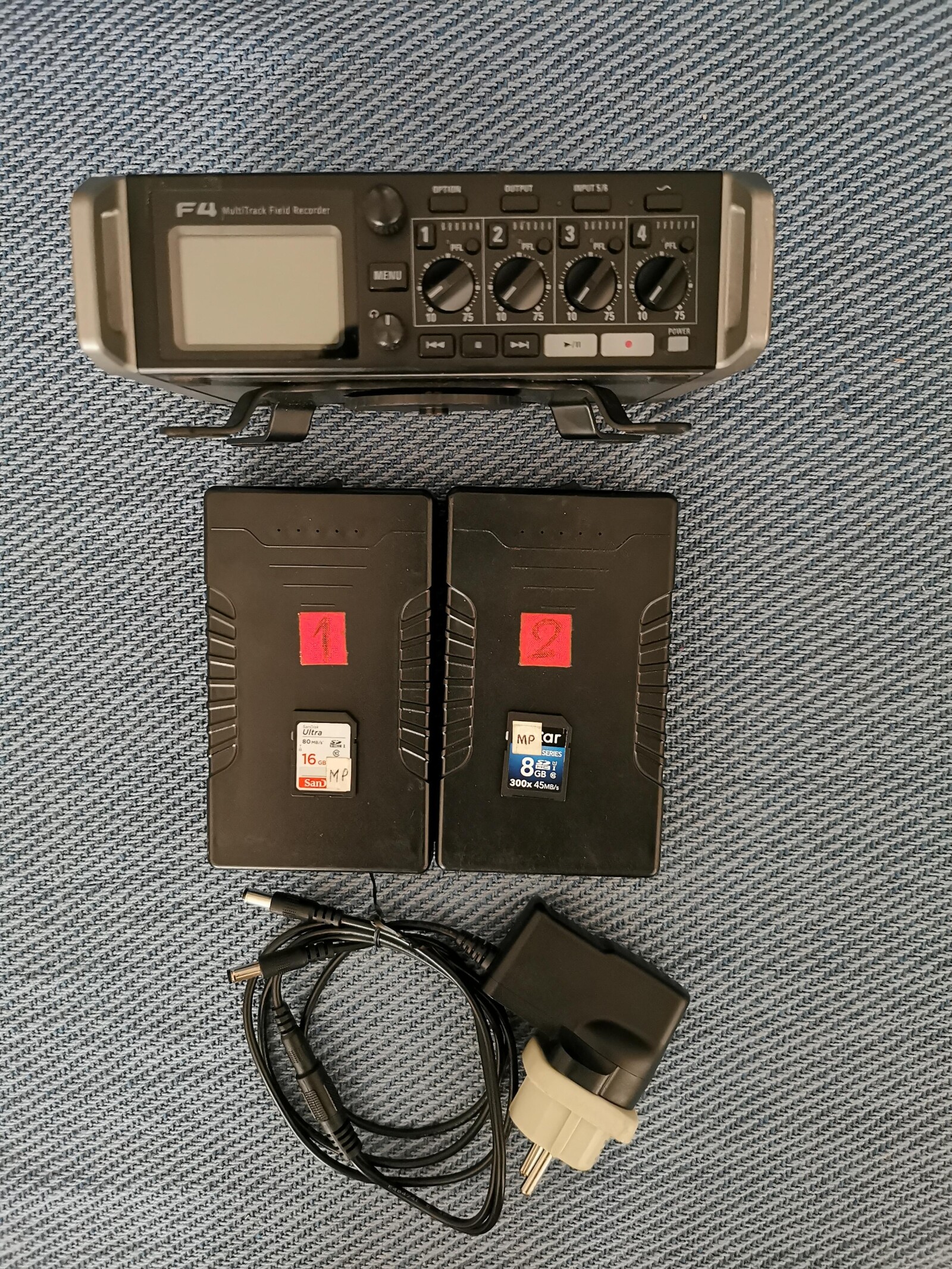 Zoom F4 - Kit Enregistreur multipiste audio - Photo 5 sur 7