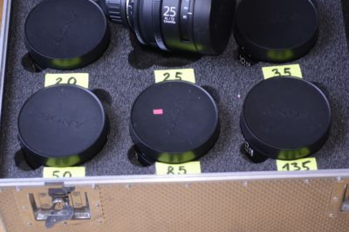 Location A L'UNITE - Serie CineAlta en mètre - monture PL - Lightyshare