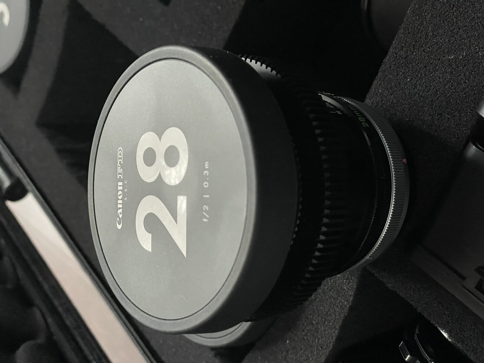 Canon FD 28mm F/2.8 SC - Photo 2 sur 3