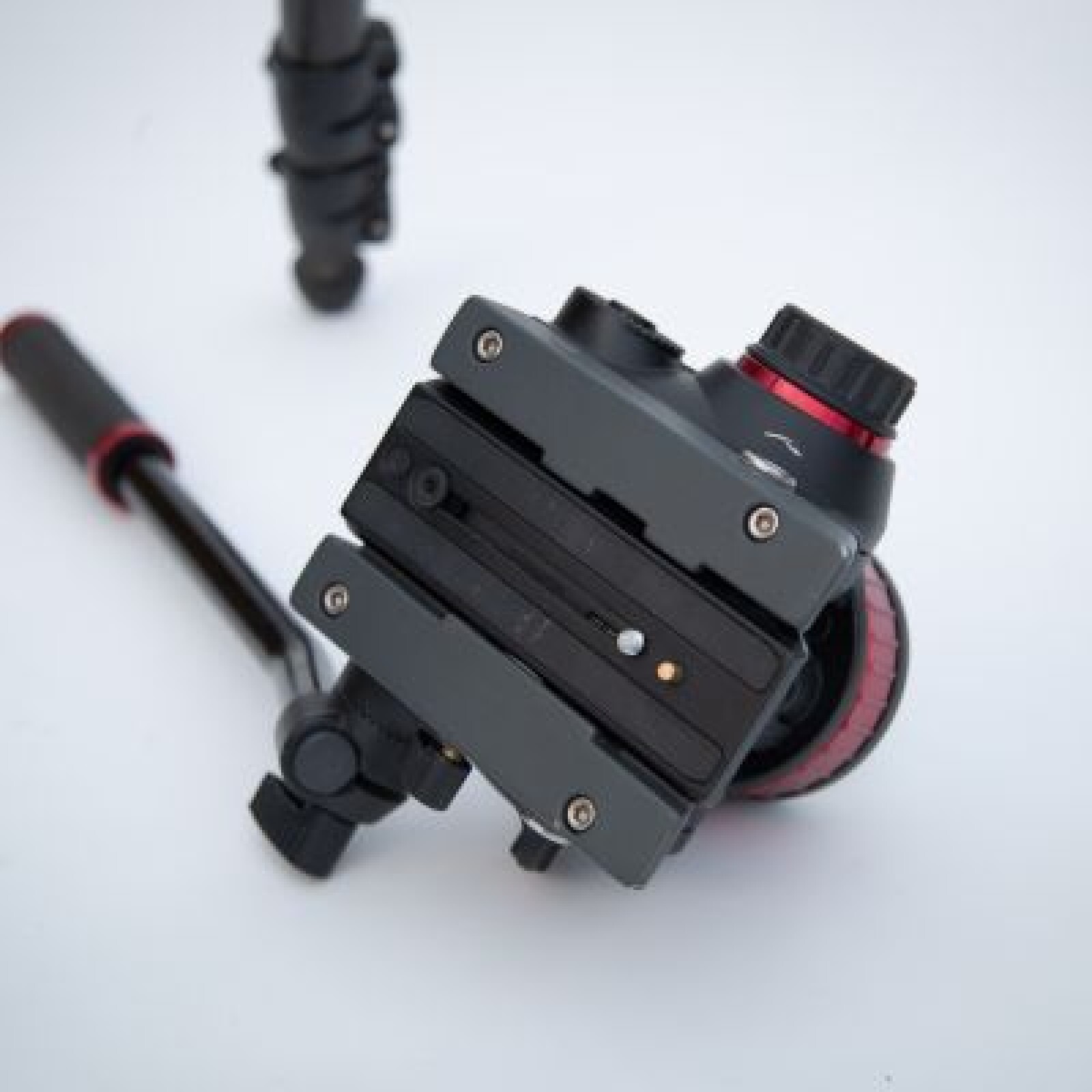 Trépied Carbone & Tête Vidéo Bol 75mm - Photo 3 sur 5