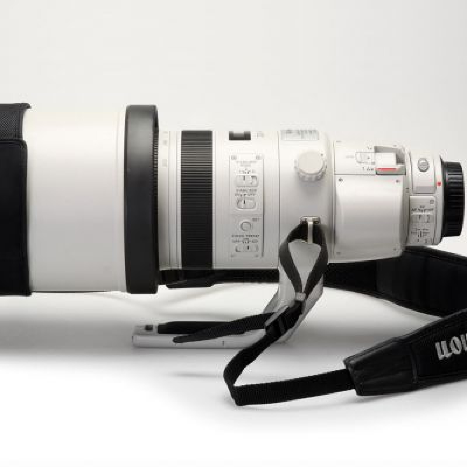 CANON 200-400MM EF F/4 L IS USM avec mutiplicateur 1.4x intégré - Photo 2 sur 3