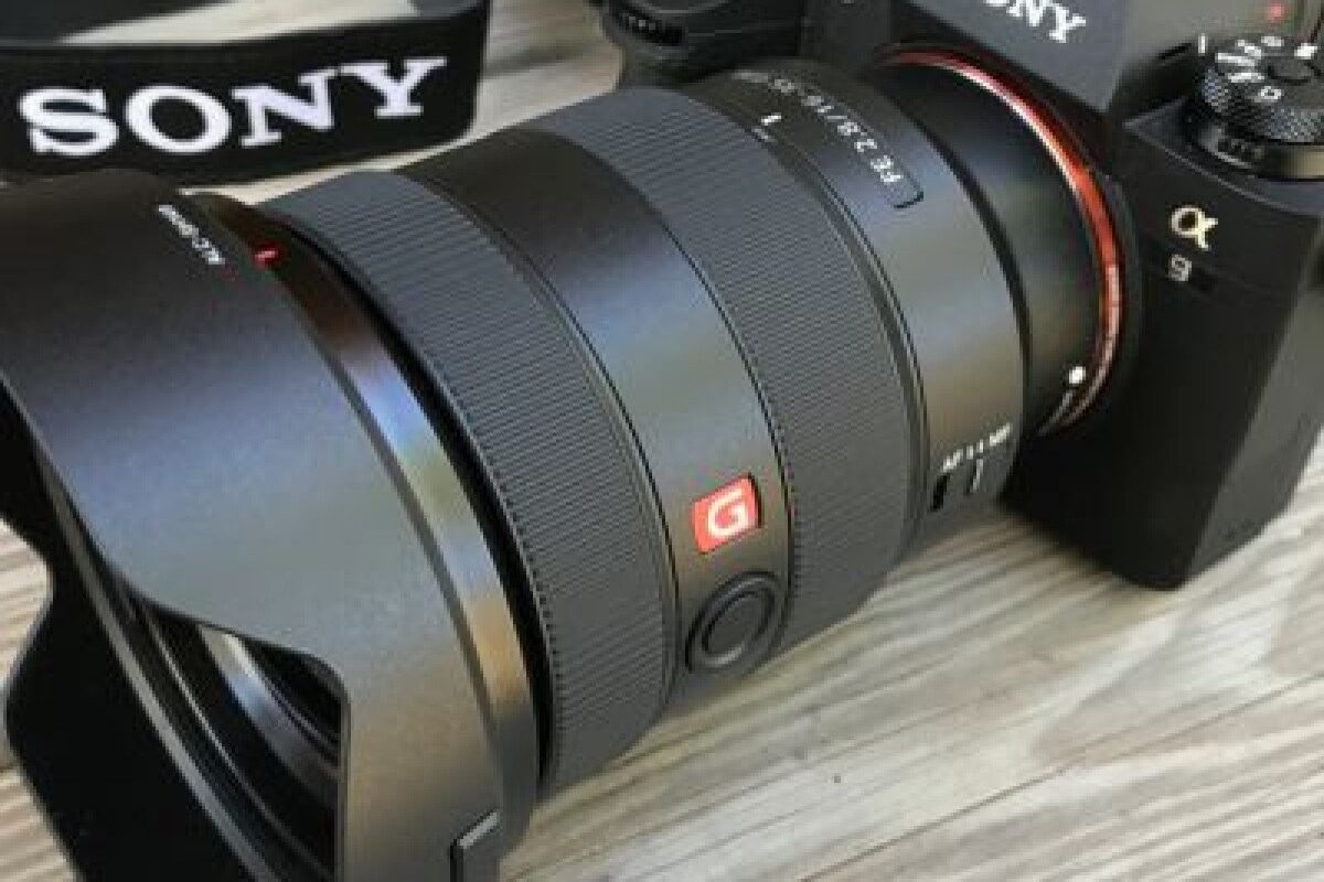 Location Sony Objectifs fixes - Lightyshare