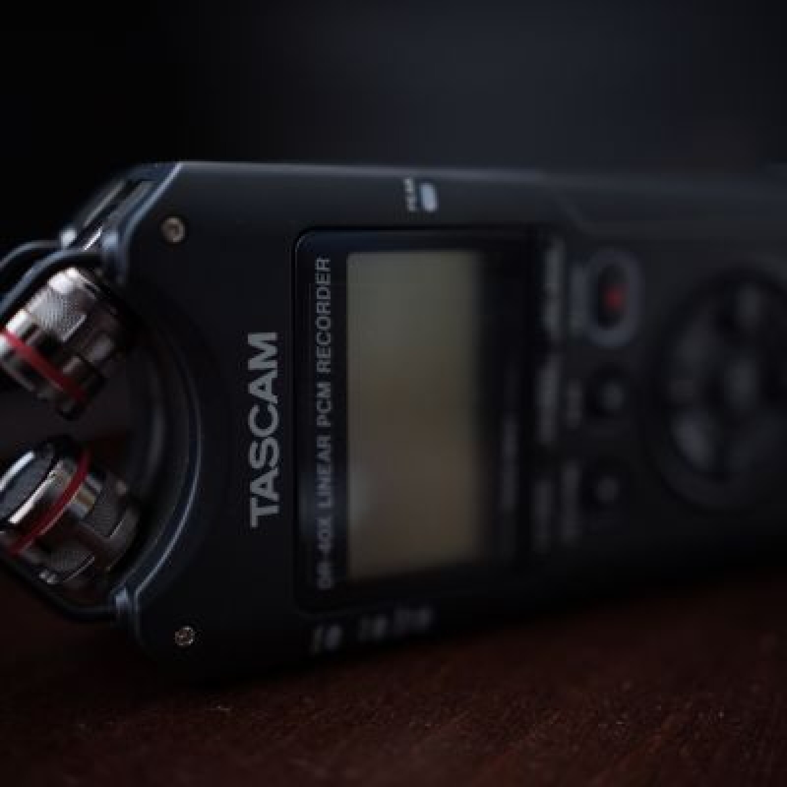 Tascam DR-40X / enregistreur son 4 pistes, 2 entrée, micro stéréo - Photo 5 sur 5