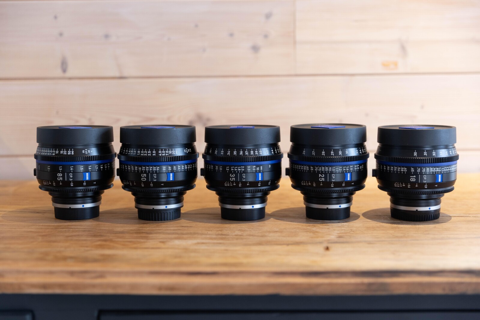 Zeiss CP.3 85mm T2,1 EF - Photo 2 sur 3