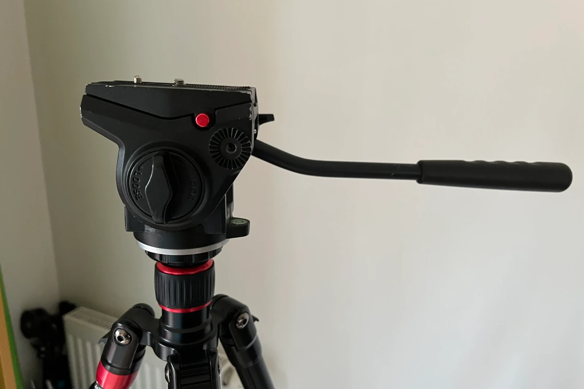 Location Neewer trépied - Lightyshare