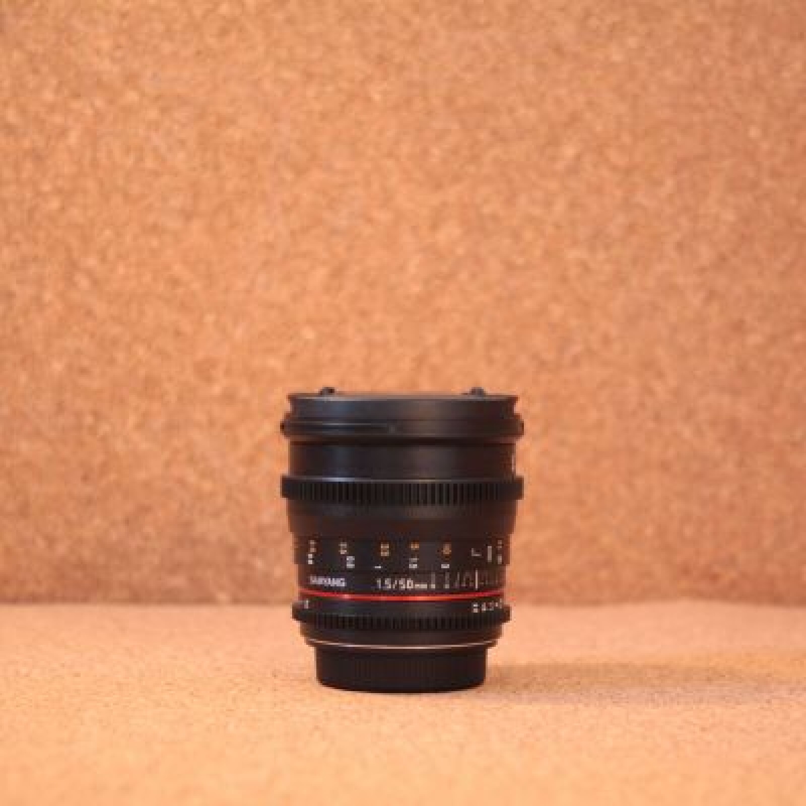 Objectif vidéo 50mm Samyang - Photo 1 sur 1