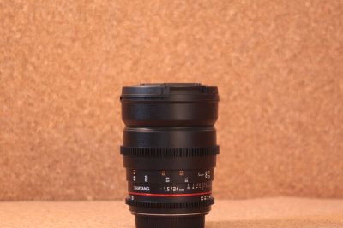 Location Objectif vidéo 24mm Samyang - Lightyshare