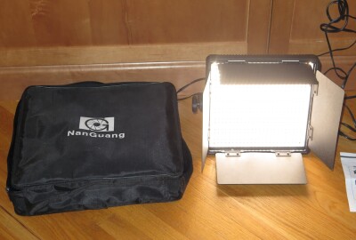 Location nanguang Panneau LED Daylight CN 600 SA 5600K 36W