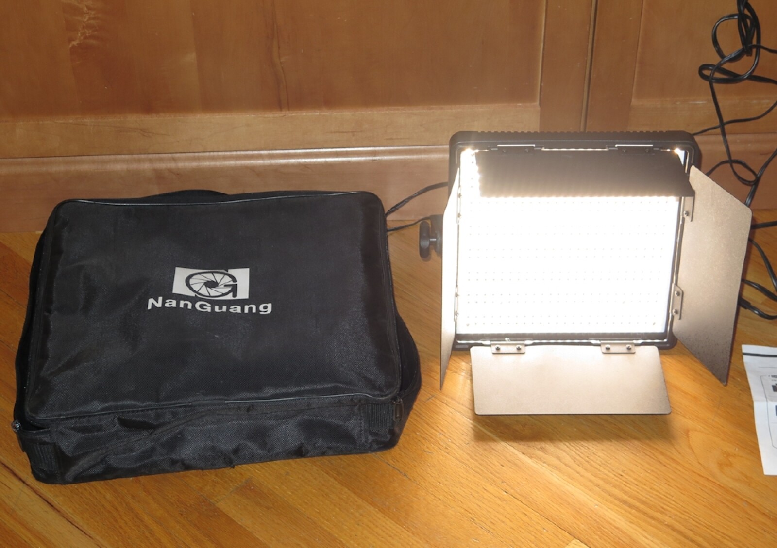 nanguang Panneau LED Daylight CN 600 SA 5600K 36W - Photo 3 sur 4