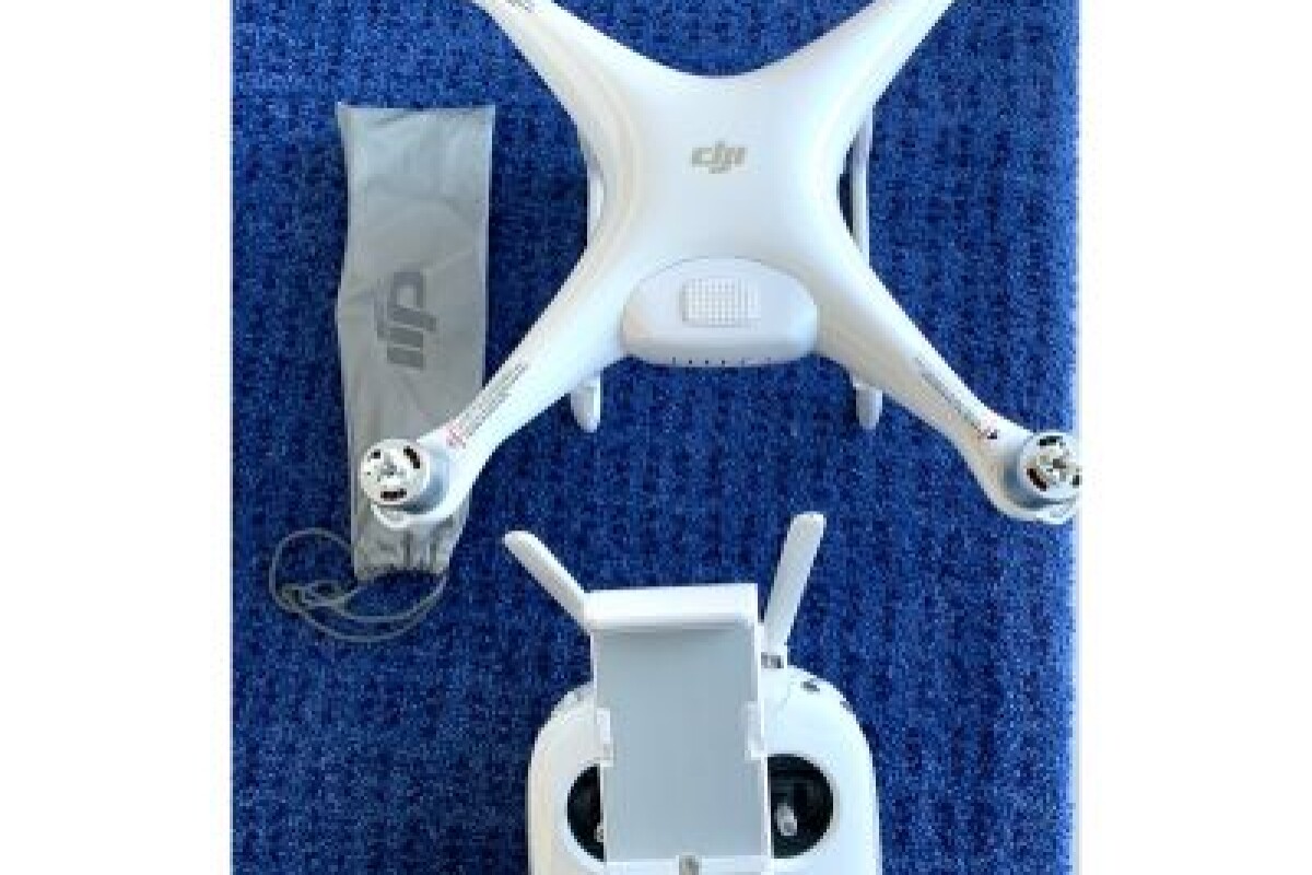 Location DJI Phantom 4 Pro Drone - Lightyshare