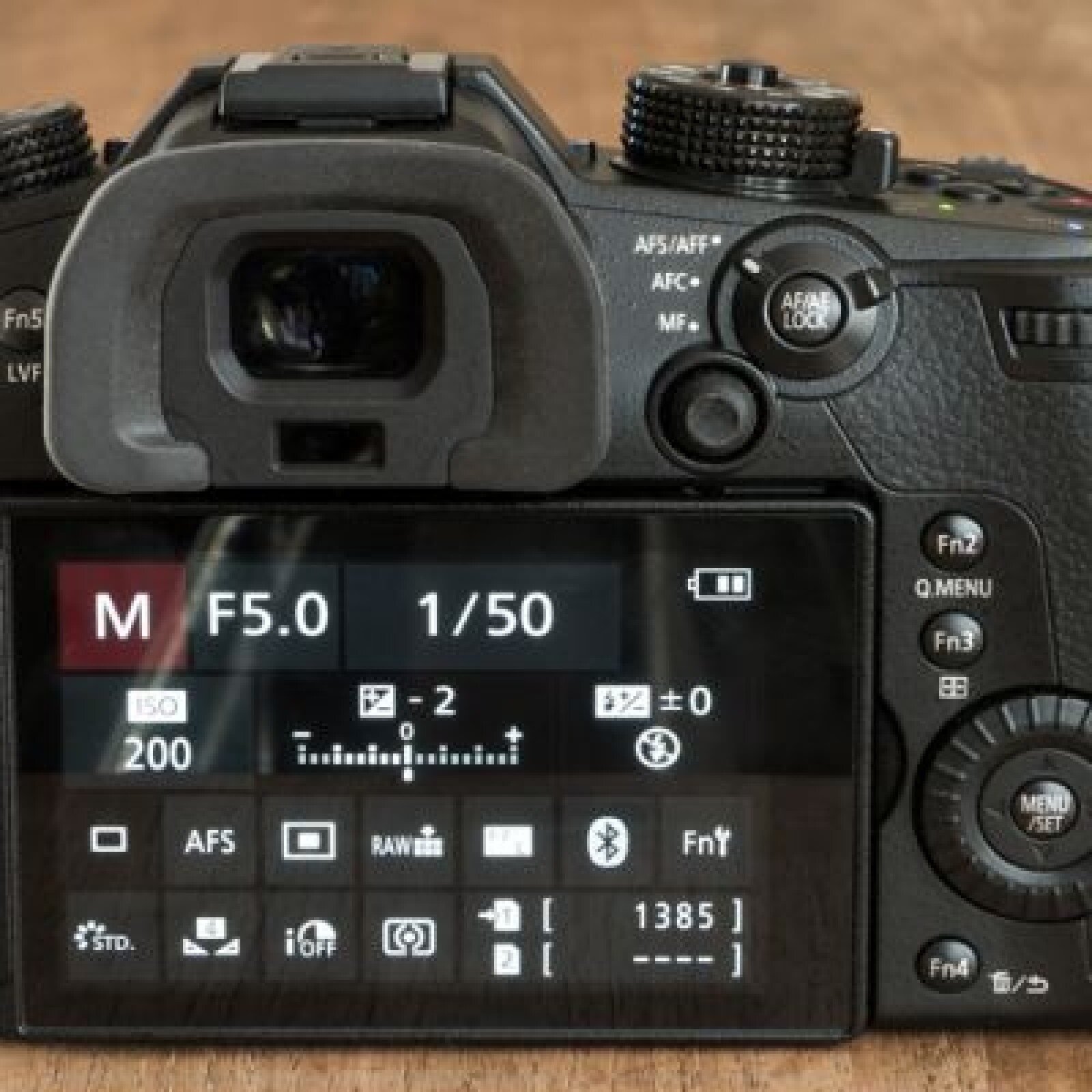 Panasonic-Lumix-DMC-GH5 - Photo 2 sur 3
