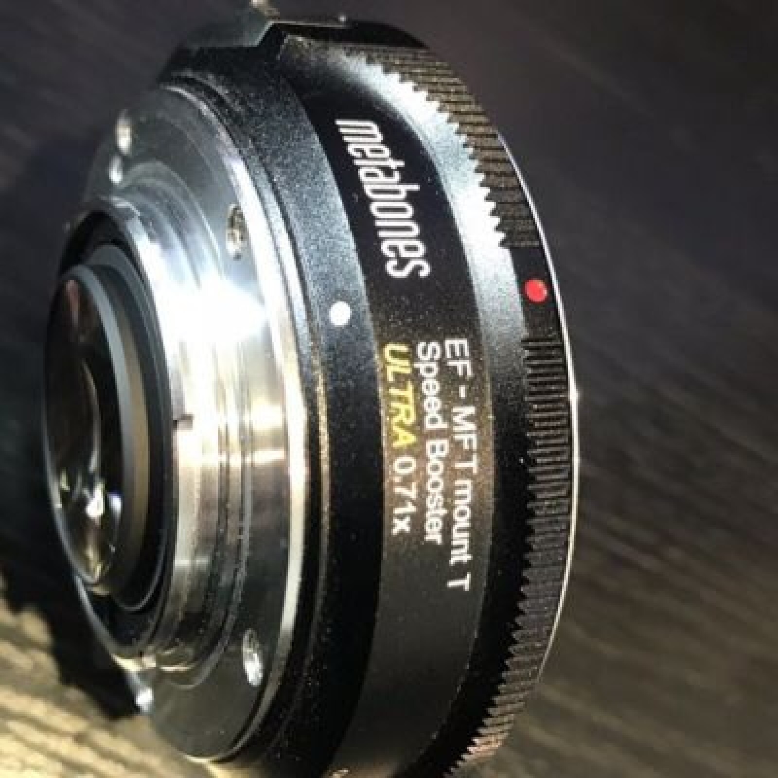 Metabones, speedboosterULTRA 0.71  EF-MFT mount T - Photo 4 sur 4