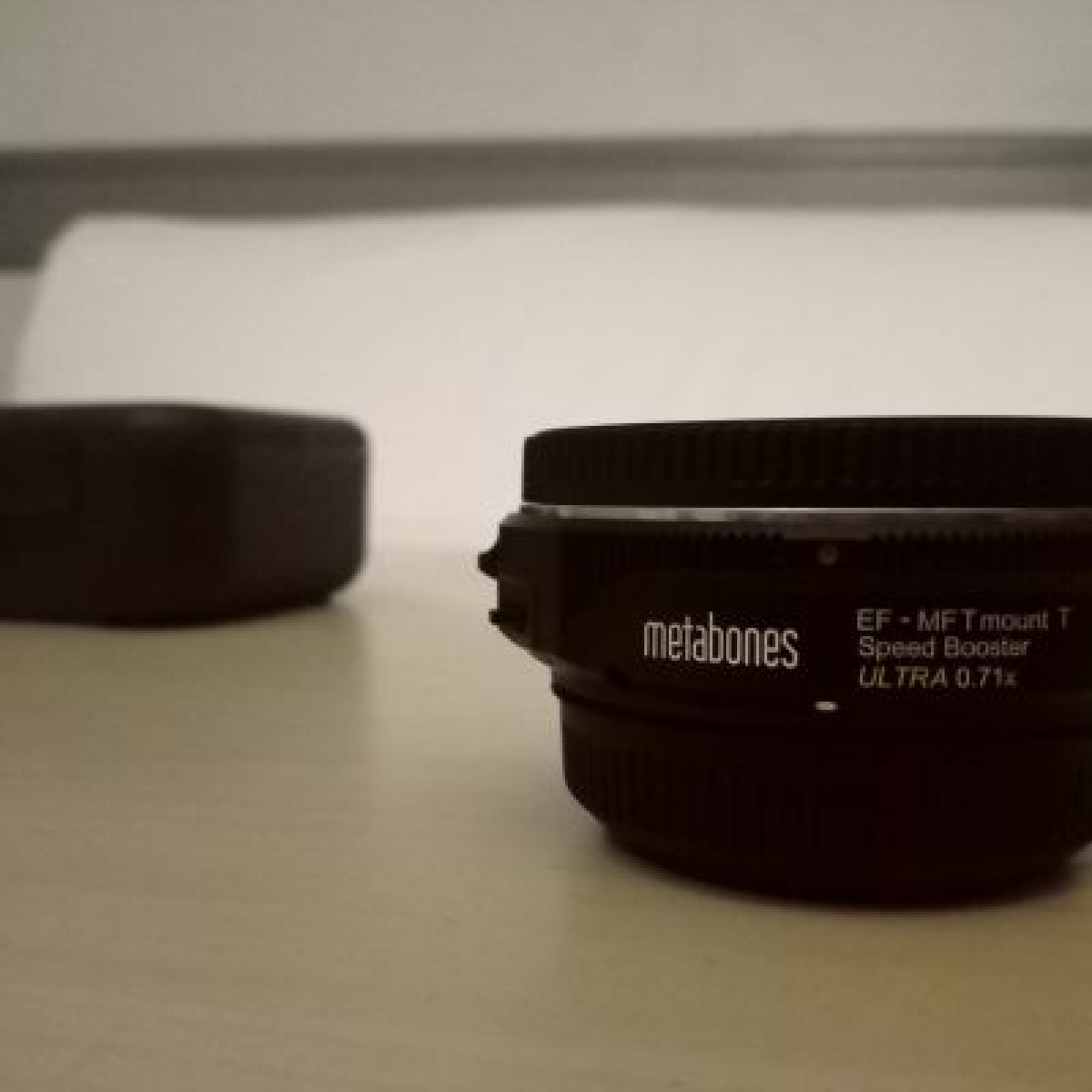 EF - MF T mount T speed booster ULTA 0.71x - Photo 3 sur 4