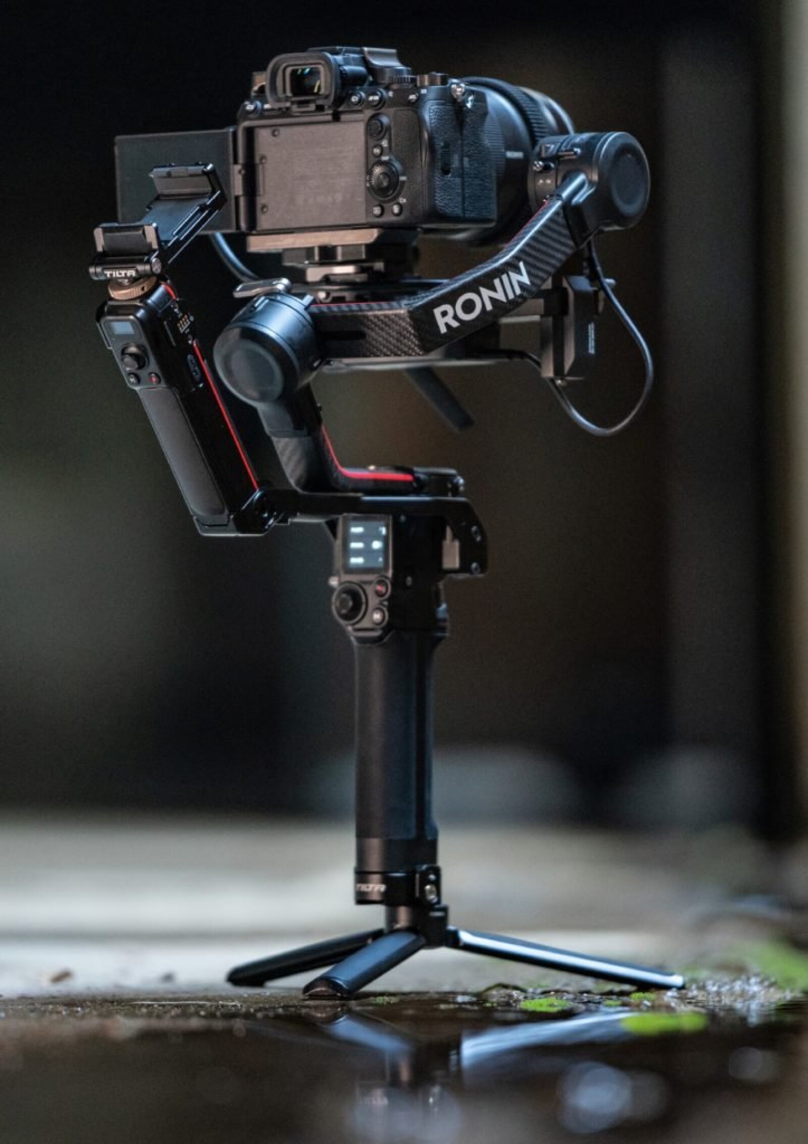 Dji Ronin RS2 Pro stabilisateur Combo avec Follow Focus Bordeaux - Photo 1 sur 4