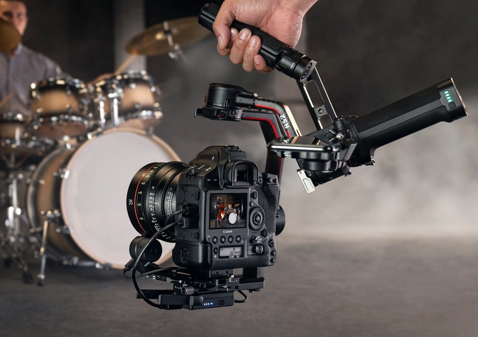 Dji Ronin RS2 Pro stabilisateur Combo avec Follow Focus Bordeaux - Photo 2 sur 4