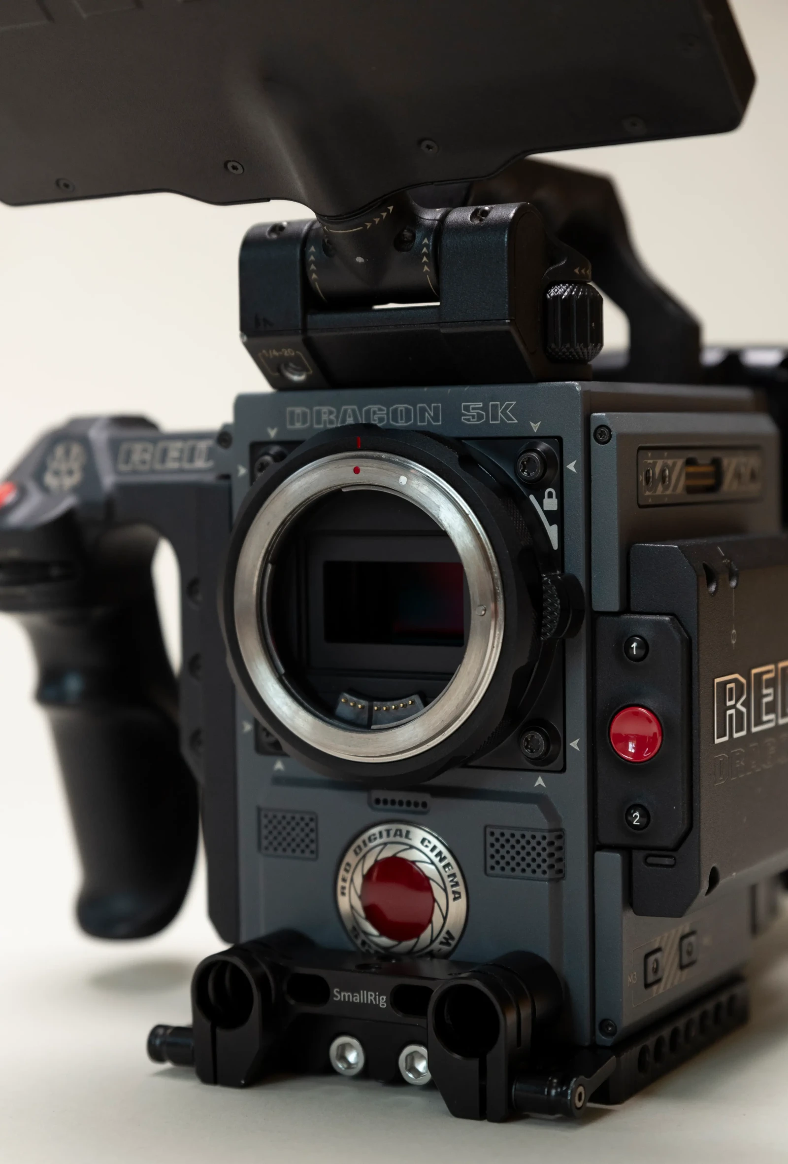 RED SCARLET-W DRAGON 5K - Photo 6 sur 7