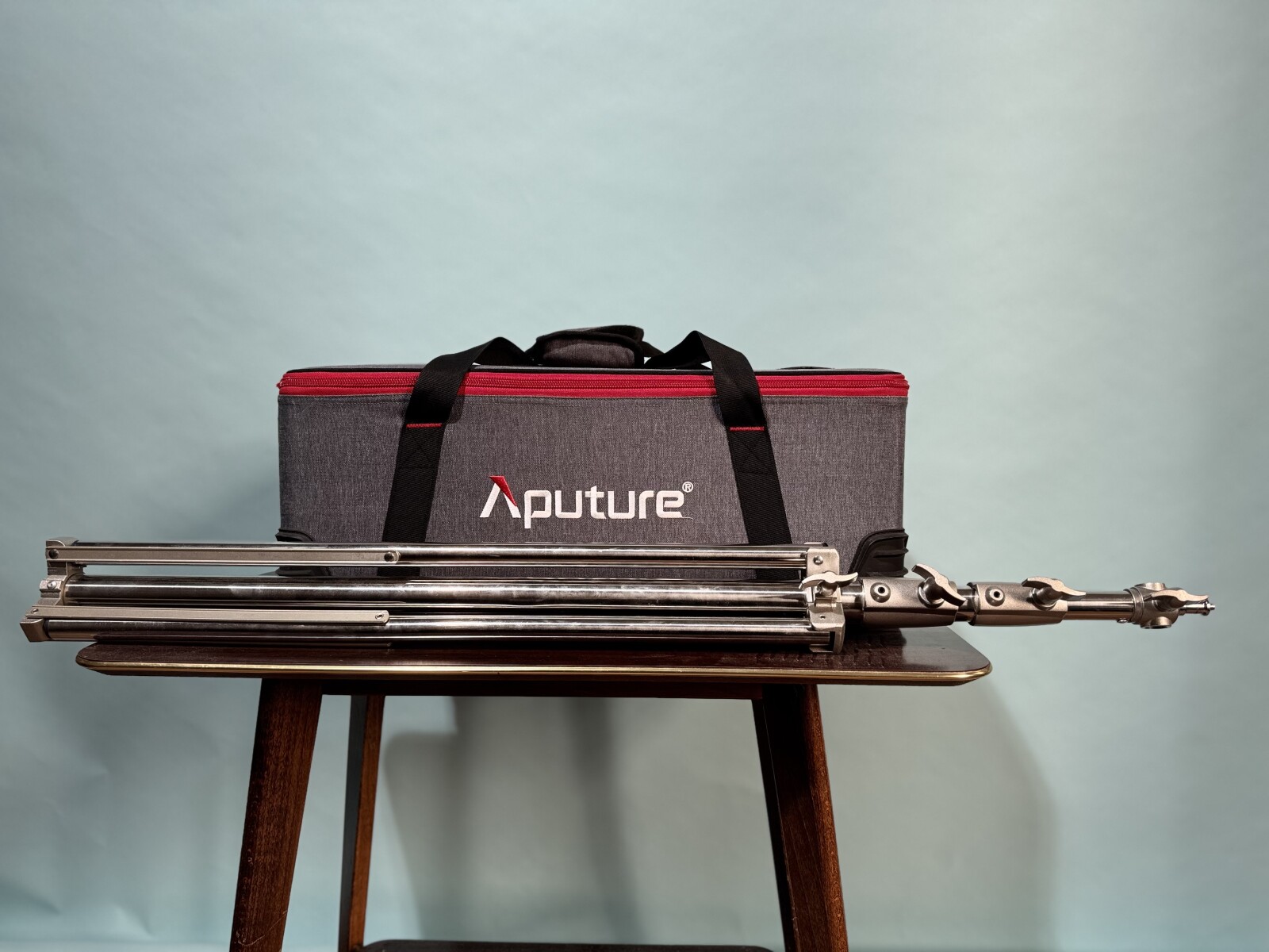 Aputure 300D Mark II - Photo 3 sur 5