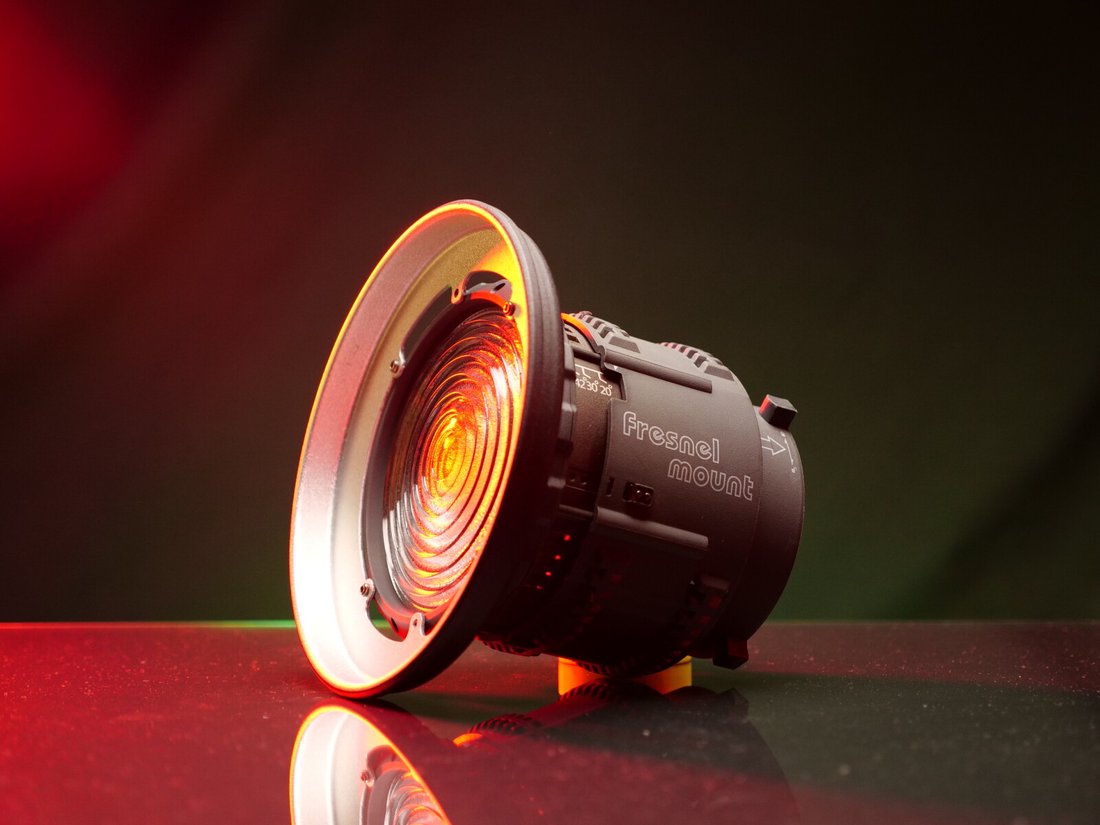 APUTURE LENTILLE FRESNEL - Photo 1 sur 2