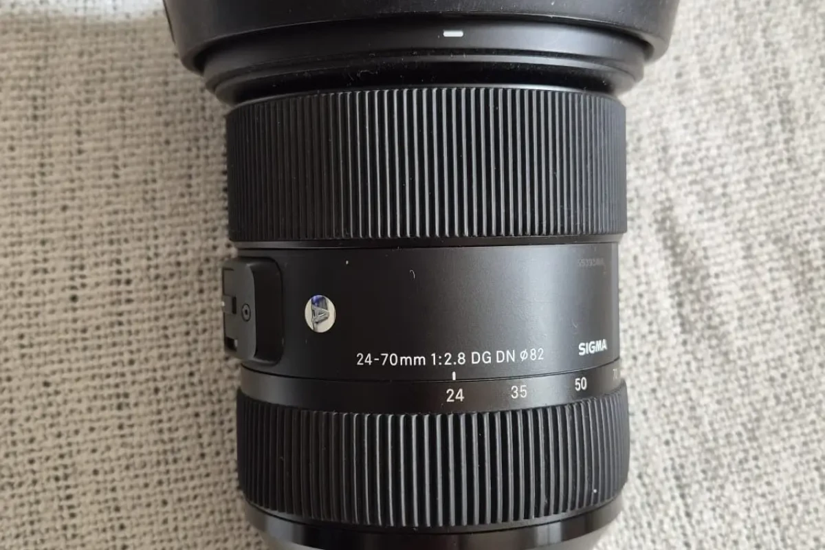 Location Sigma 24-70mm f/2.8 DG DN Art Sony E - Lightyshare