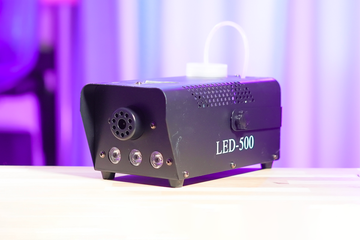 Location Machine à fumée 400w (+1L de liquide) - Lightyshare