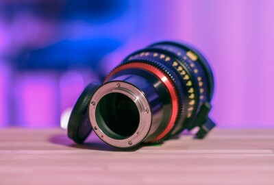 Location Meike 85mm T2.1