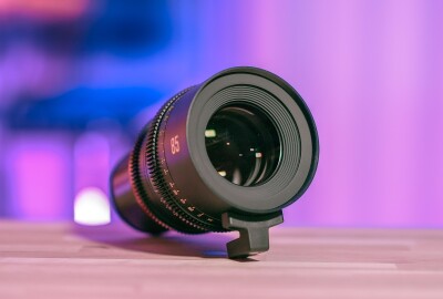 Location Meike 85mm T2.1