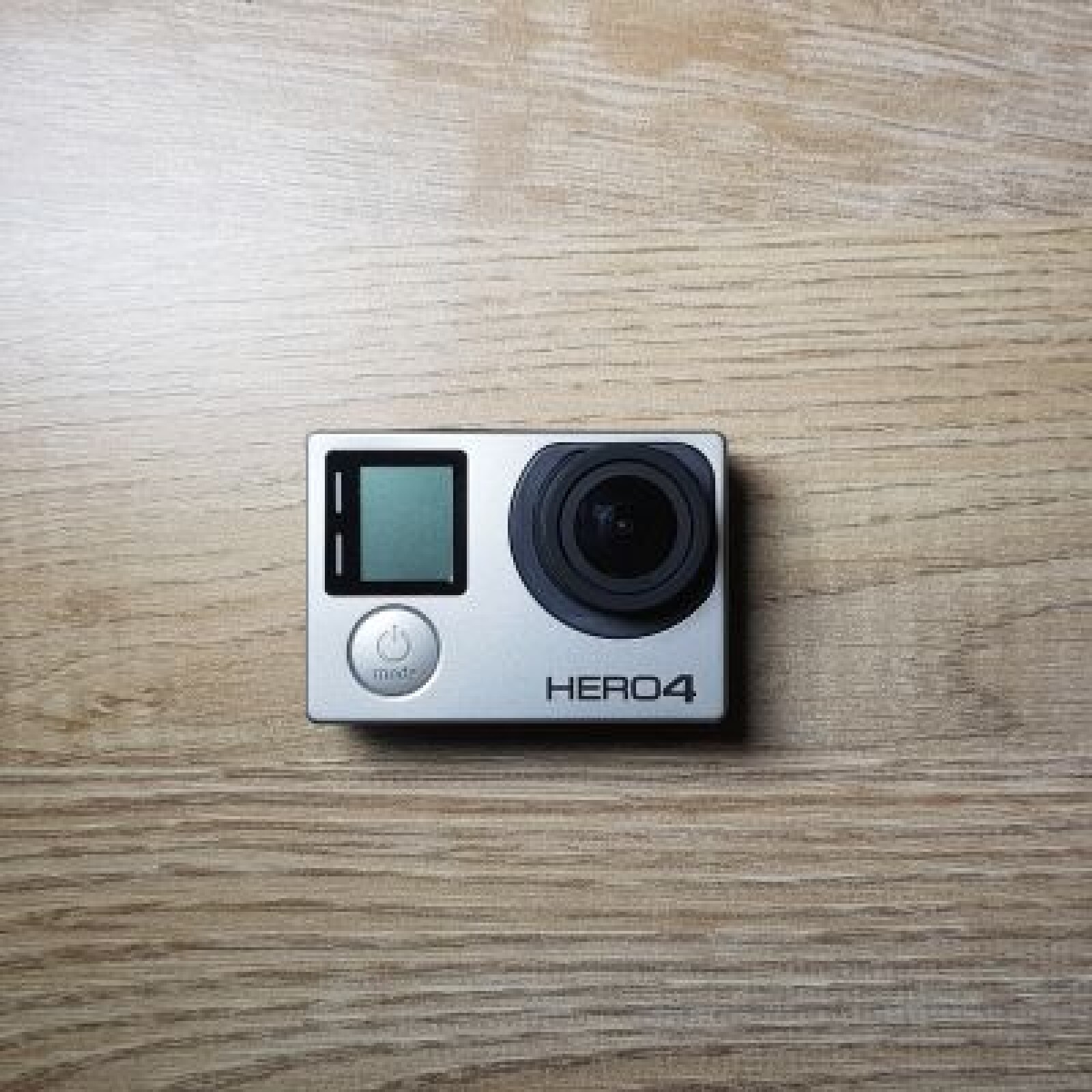GOPRO HERO 4 BLACK + ACCESSOIRES - Photo 1 sur 3