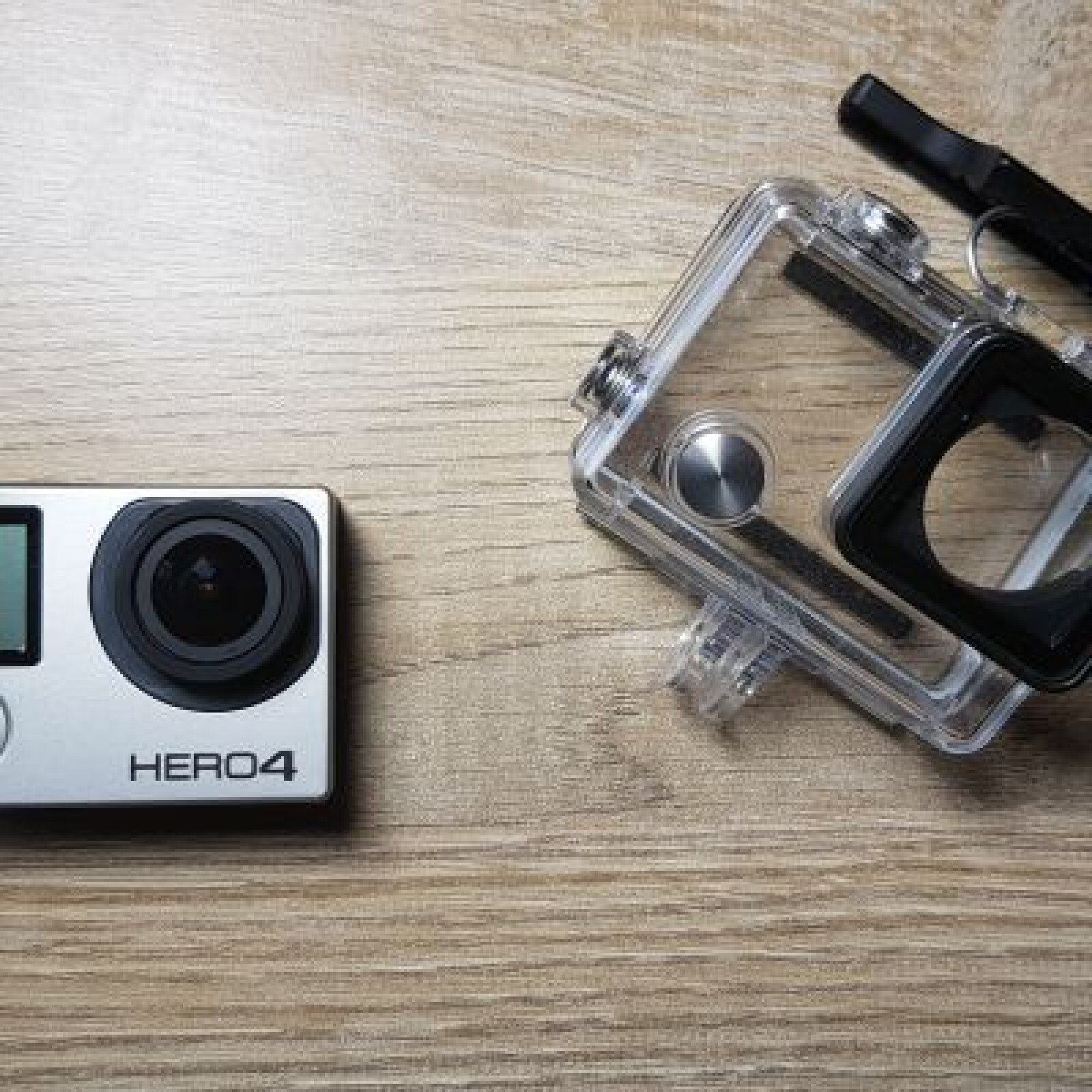 GOPRO HERO 4 BLACK + ACCESSOIRES - Photo 3 sur 3