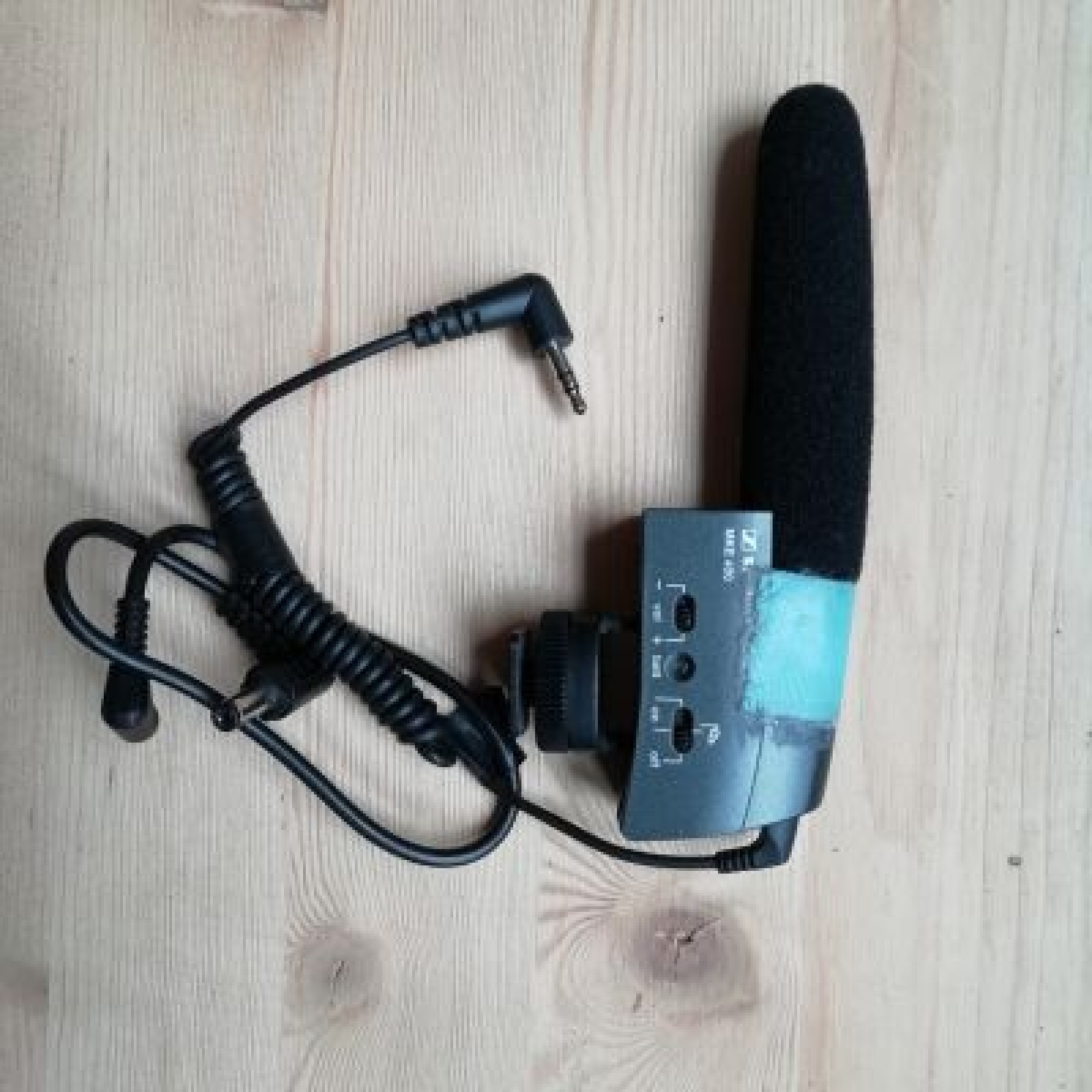 Micro Sennheiser MKE 400 - Photo 2 sur 2